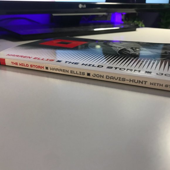 💚 2 For $20 💚 Warren Ellis - The Wild Storm Vol. 1 Paperback – DC Comics - Picture 4 of 13